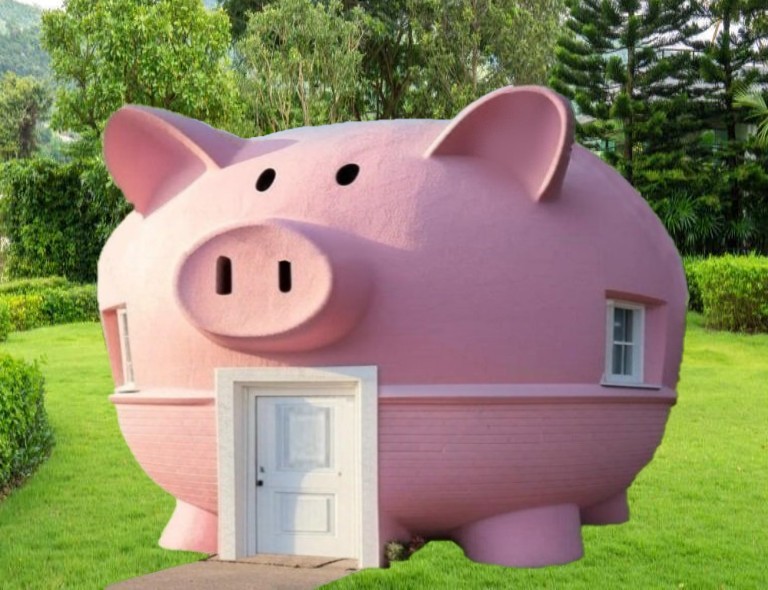 Casa de ahorros (8,3)